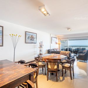 Torre Lobos - 3 Suites + Dependencia
