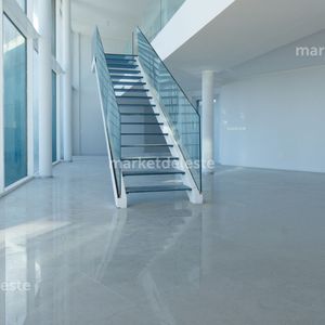 Mansa Pent House Triplex