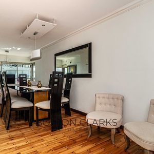 Apartamento En Venta De Tres Dormitorios Con Servicio Y Garage En Punta Carretas