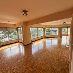 Apartamento En Venta C/ Cochera En Villa Biarritz