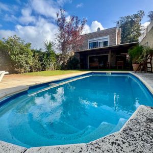 Casa En Alquiler En Parque Miramar 3 Dorm C/ Cochera
