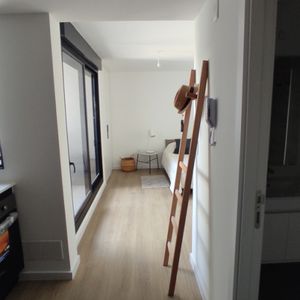 Venta De Monoambiente Con Terraza, En Piso 12.