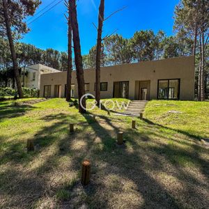 Hermosa Casa En Laguna Del Sauce. Punta Del Este