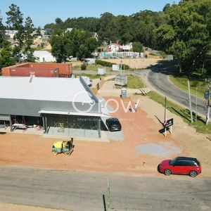 A Estrenar Local En Av En Maldonado Con 660 M2 De Uso Exclusivo