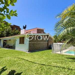 Venta Casa En Punta Del Este, 3 Dormitorios 3 Baños, Piscina Climatizada