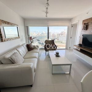 Hermoso Apartamento En Venta A Pasos Del Mar.