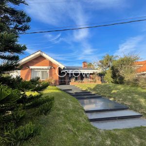 Hermosa Casa En Playa Mansa