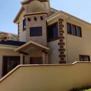 Bonita Casa En Venta Tiquipaya