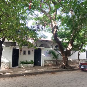 En Alquiler Casa 1 Planta 3 Dorm En Barrio Sirari