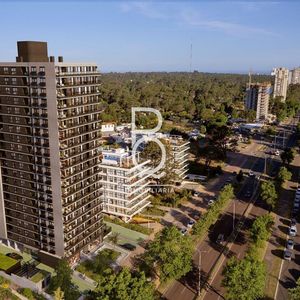 Apartamento De 3 Dormitorios En Punta Del Este -   Ley De Vivienda Promovida