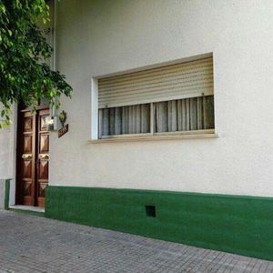 Se Vende Casa Padrón único -  2 Dormitorios En El Centro De Rivera