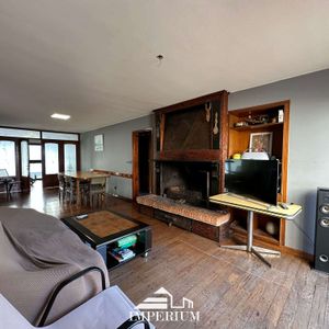Alquiler | Penthouse En El Centro, Piso Entero. 4 Dormitorios, 2 Baños, Terraza Con Parrillero