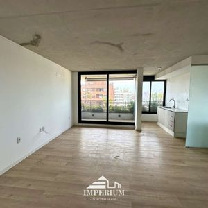 Apartamento De Tres Dormitorios Y Dos Baños En Aguada