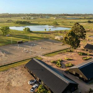 Venta Terrenos En Cavas  De La Tahona