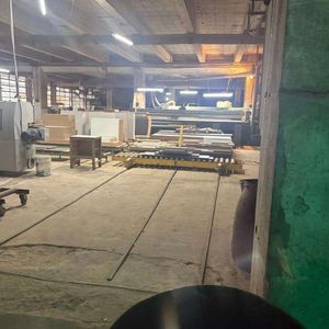 Alquiler | Depósito Y Galpón Con 300 M² En Av Luis Batlle Berres