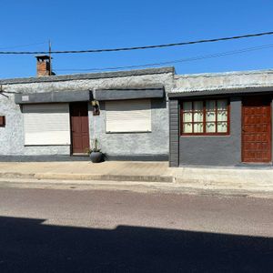 Venta Casa + Monoambiente En Rocha