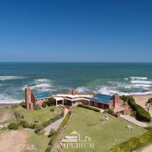 Excelente Propiedad Sobre Playa La Balconada En La Paloma, Rocha, Uruguay