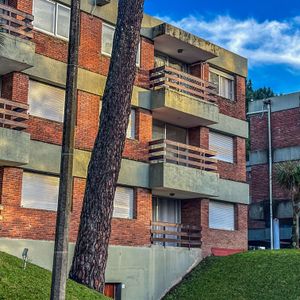 Venta Apto 3 Dormitorios 3 Baños Garage En Subsuelo
