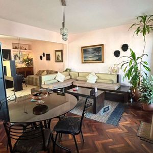 Se Alquila Apartamento De 2  Dormitorios/ Opción 3  , Amueblado En Aguada.