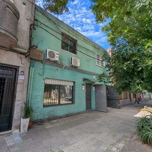 Alquiler | Local En Montevideo Con Amplios Espacios