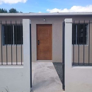 Alquiler Casa 1 Dormitorio Manga - A Estrenar
