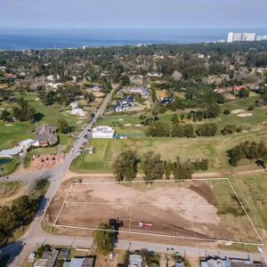 |venta| Terrenos En Club De Golf, Frente A Cantegril Country Club