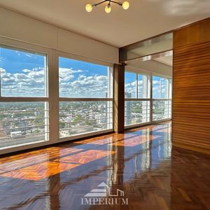 Venta O Permuta De Apartamento En Cordon  Con 4 Dormitorios Y Garaje