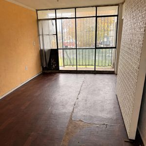 Venta Apartamento 4 Dormitorios 2 Baños En Malvin Norte.
