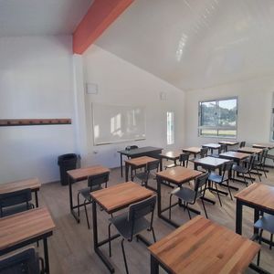 Venta De Centro Educativo De 800 M2 En Pinar Sur