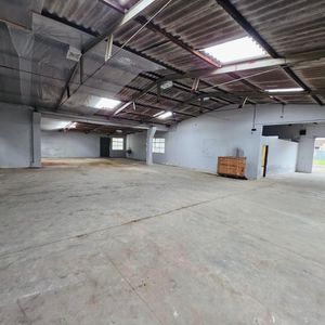 Alquiler Depósito 1200 M² Pando