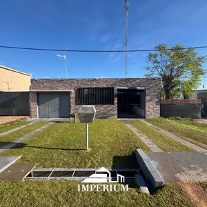 Venta|casa De 3 Dormitorios Y Barbacoa En Pajas Blancas