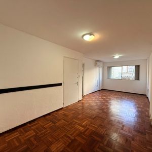 Oportunidad En Centro - Se Vende Apto De 2 Dormitorios