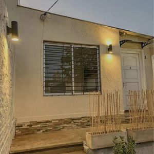 Alquiler Casa 1 Dormitorio Y Patio En Buceo