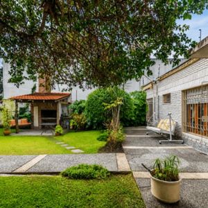 Venta De Casa De 3 Dormitorios En Punta Gorda/malvín. Almirón Y Volteadores