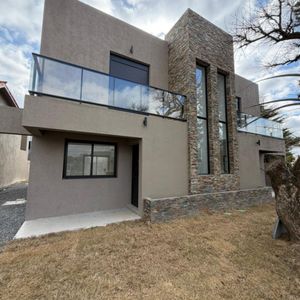 Casa En Venta En Shangrilá