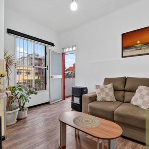 Venta Casa De Altos 3 Dormitorios Azotea En Perez Catellanos