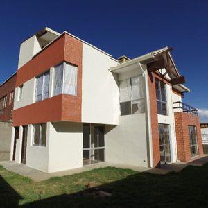 Casa A Estrenar En Tiquipaya