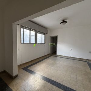 Oficina Sosa - Alejandro Fiol De Pereda Esquina Millán Amplio Apartamento Interior Luminoso 2 Dormitorios Grandes Primer Piso Por Escalera