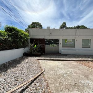 Oficina Sosa - Nuda Propiedad Terreno De 750mts2 En Punta Gorda Con Local Comercial, Casa Y Galpón
