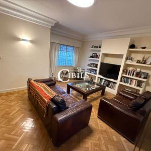 Apartamento Muy Amplio De 3 Dormitorios En Venta En Linda Zona Del Centro!