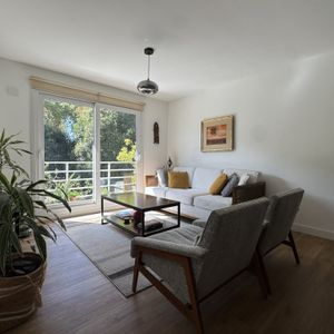 Apartamento De 1 Dormitorio Próximo A La Rambla, Con Garaje Y Box. Malvín Sur
