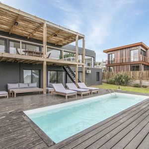(bpv-bpv-10695)  Casa En Alquiler Con Vista Al Mar Montoya