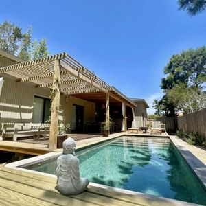 (bpv-bpv-10813)  Casa 4 Dormitorios Con Piscina Climatizada Cerca De La Playa En La Barra