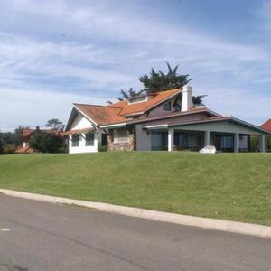 (bpv-bpv-1089)  Casa En Alquiler 5 Dormitorios