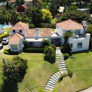 (bpv-bpv-11147)  Casa En Alquiler 4 Dormitorios