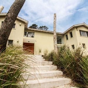 (bpv-bpv-5110)  Casa En Alquiler De 4 Dormitorios En Laguna Blanca