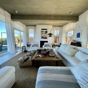 (bpv-bpv-5200)  Casa En Alquiler 5 Dormitorios