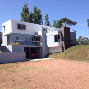 (bpv-bpv-6009)  Casa En Alquiler 4 Dormitorios
