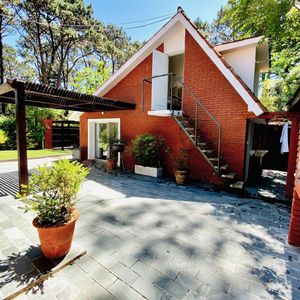 (bpv-bpv-7627)  Casa En Alquiler 6 Dormitorios