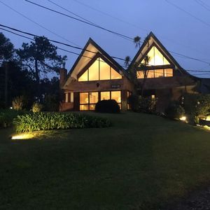 (bpv-bpv-9515)  Casa En Alquiler Temporal De 6 Ambientes En Jardines De Cordoba